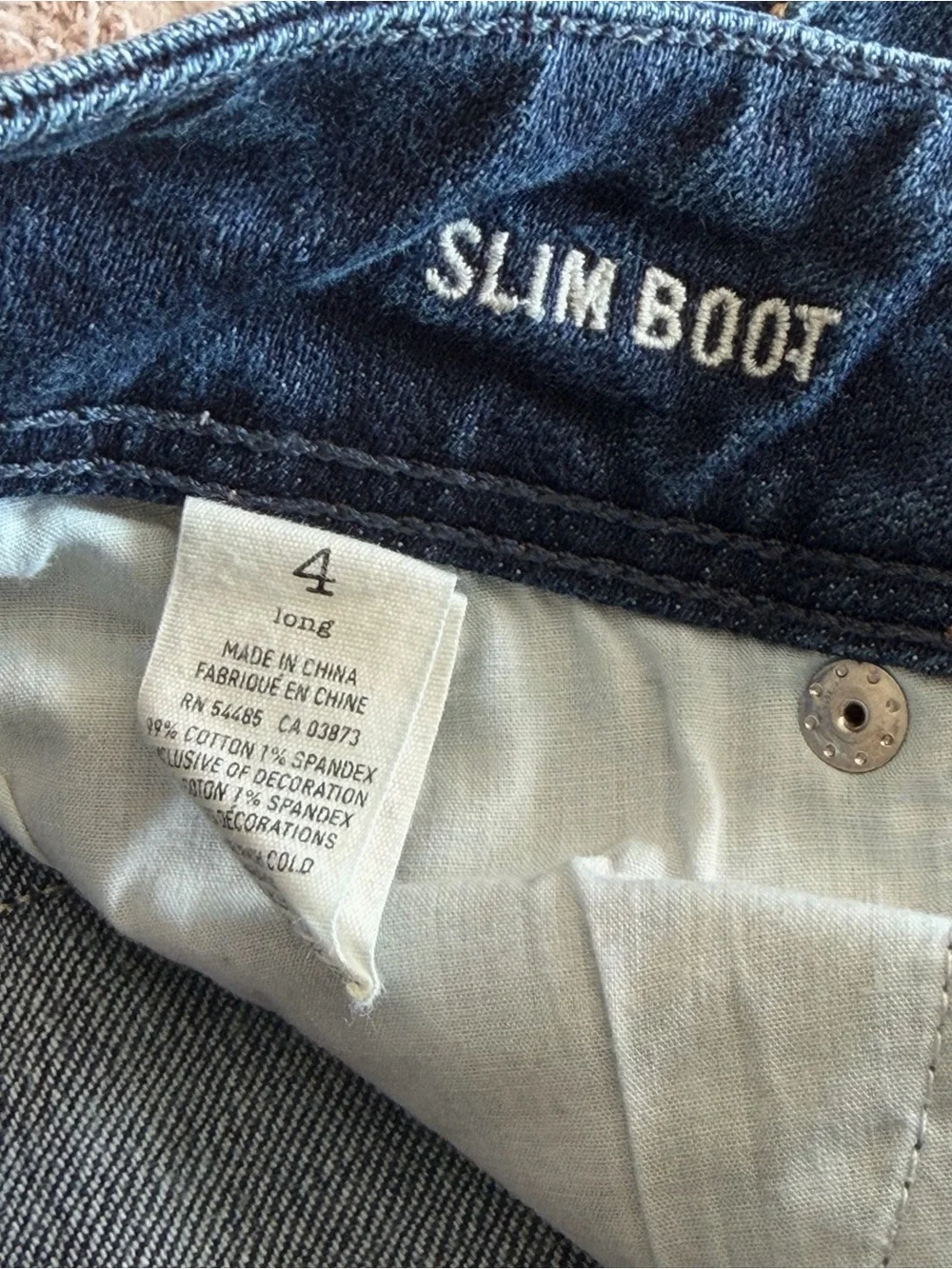 American Eagle Outfitters low rise dark wash Slim boot leg Jeans